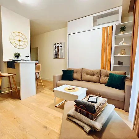Apartment Metropolitan Bw Studio Belgrade
